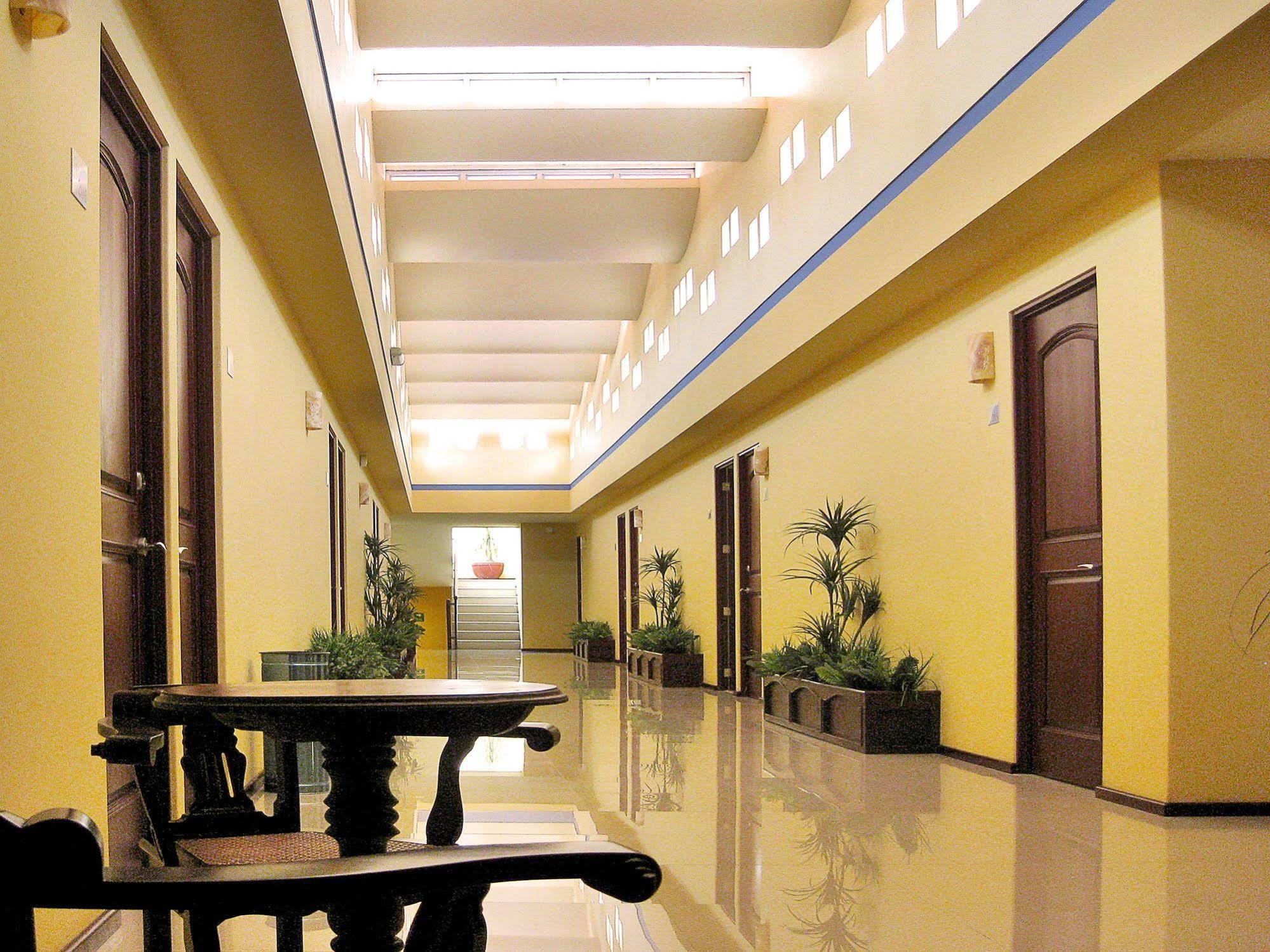 Hotel Cr Tehuacan Tehuacán Exterior foto